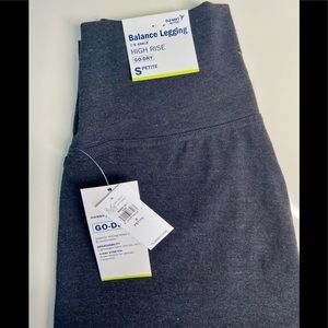 Old Navy Balance 7/8 Legging